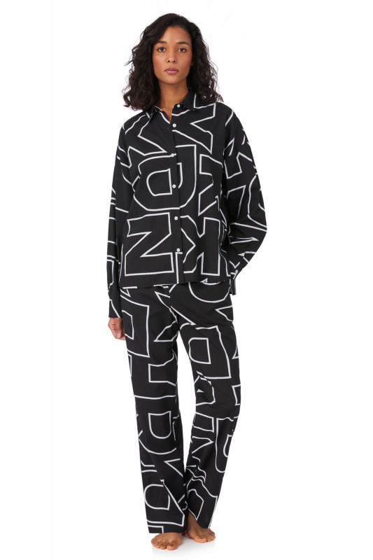 40_YI90100_015_BLACK_EXPLODED_LETTERS_002_FRONT